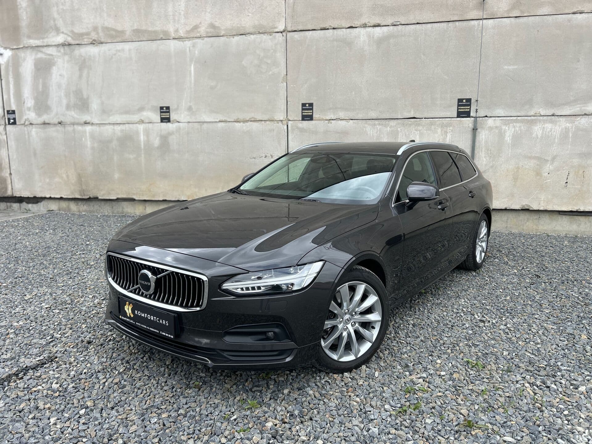 Volvo V90